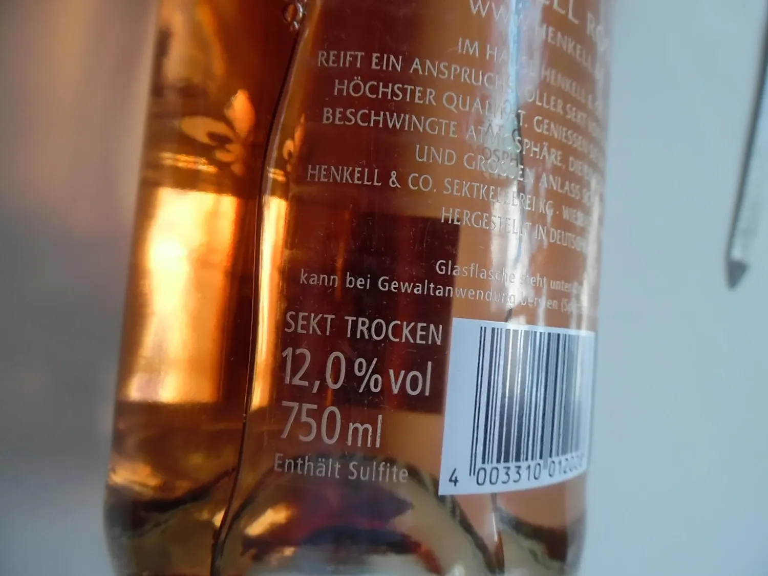 Henkell Rosé Trocken Sekt 6x0,75L beerig