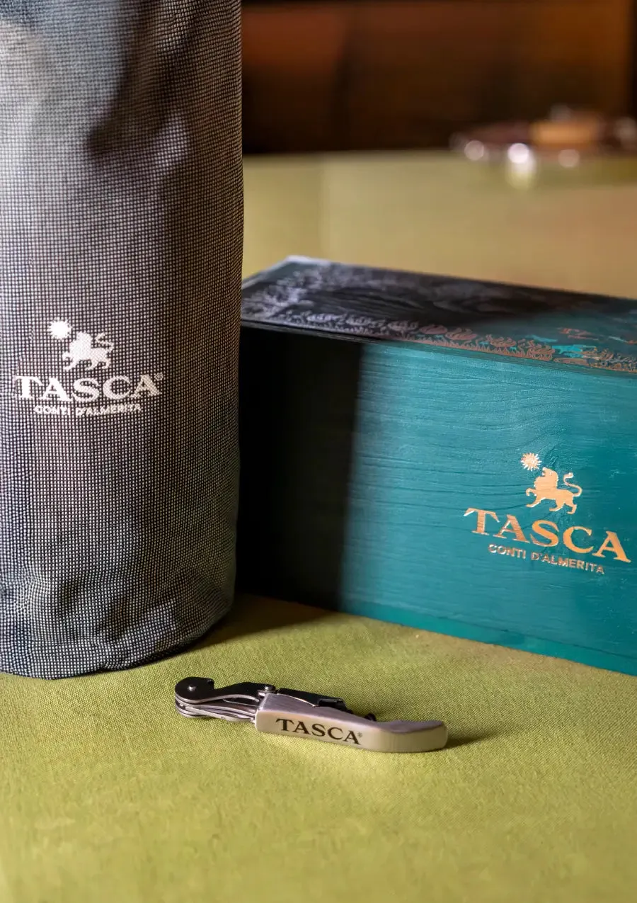 Tasca d'Almerita Leone 2025 Geschenkset Magnum 1,5l Holzkiste