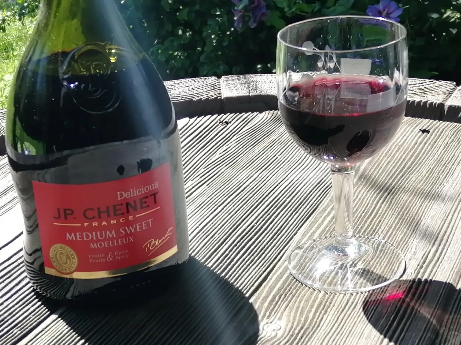 J.P. Chenet Delicious Rotwein 6x0,75 L halbsüß