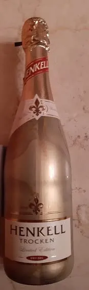 Henkell Trocken Premium Sekt 0,75L Chardonnay