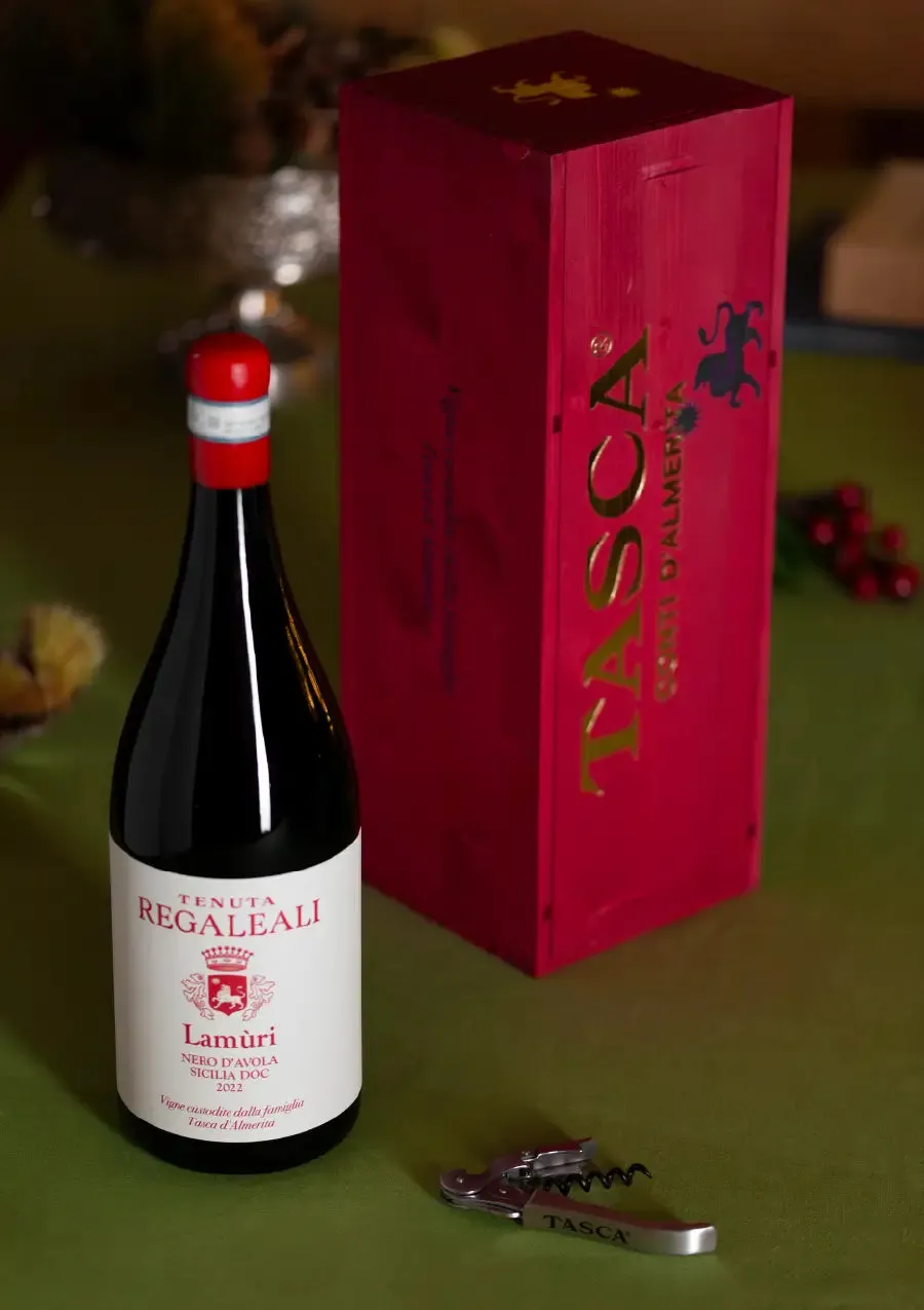 Tasca d'Almerita Lamuri Nero d'Avola Magnum 2022 Holzkiste