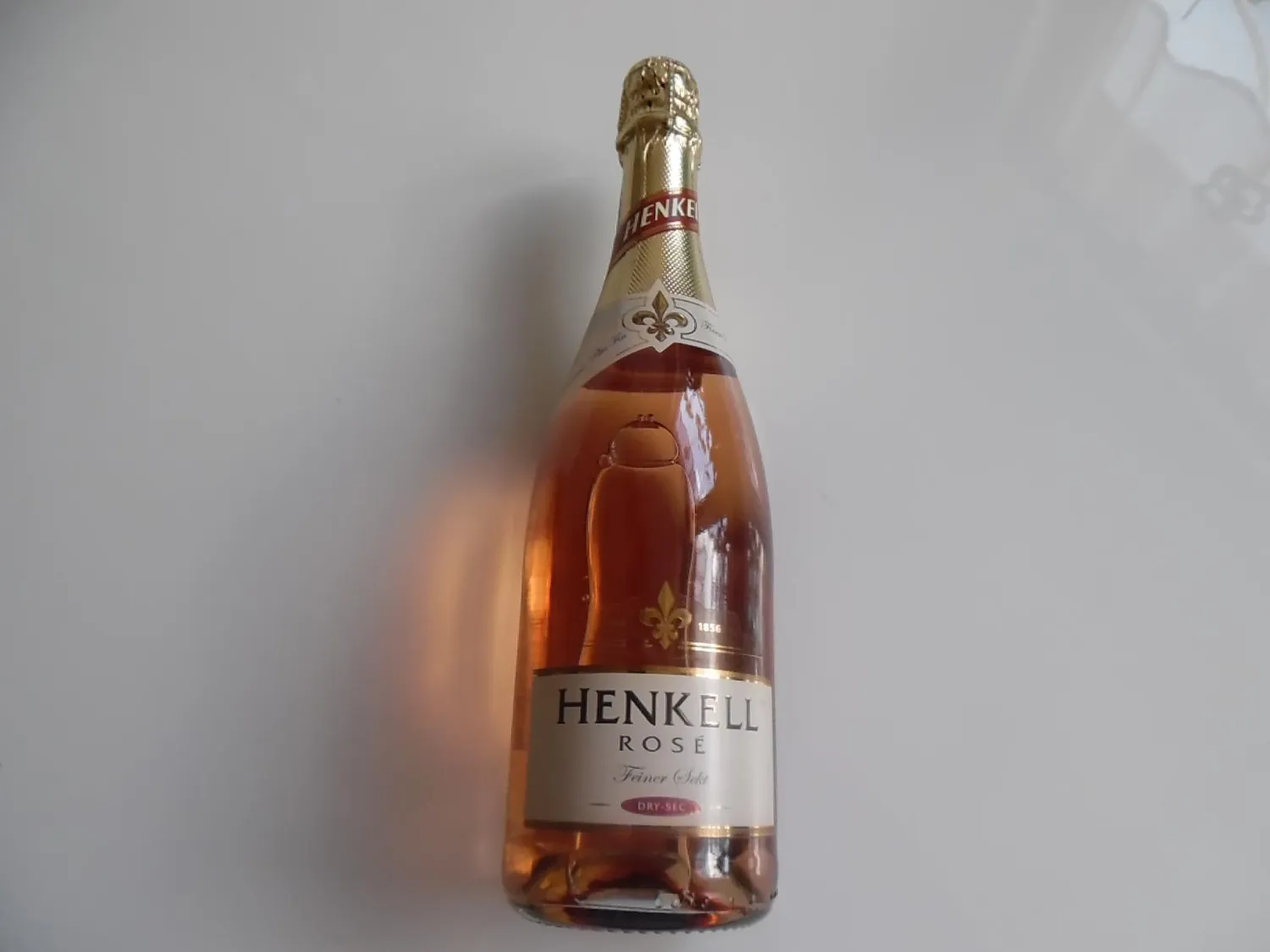 Henkell Rosé Trocken Sekt 6x0,75L beerig