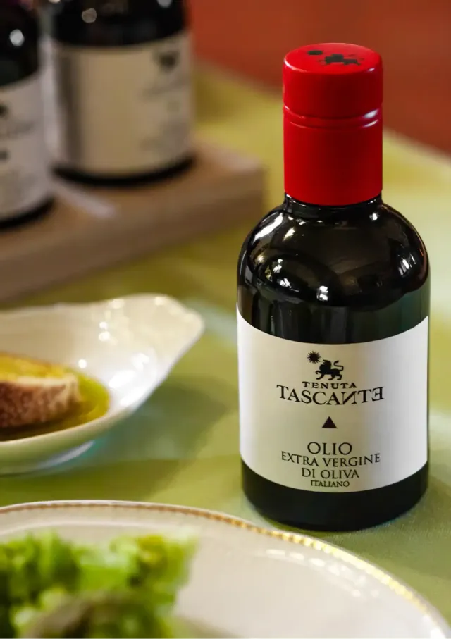 Tasca d'Almerita Tascante Wein Öl Brot Verkostung Etna trocken