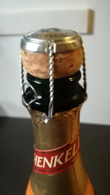 Henkell Halbtrocken Sekt 6 x 0,75 l Chardonnay-Cuvée mild