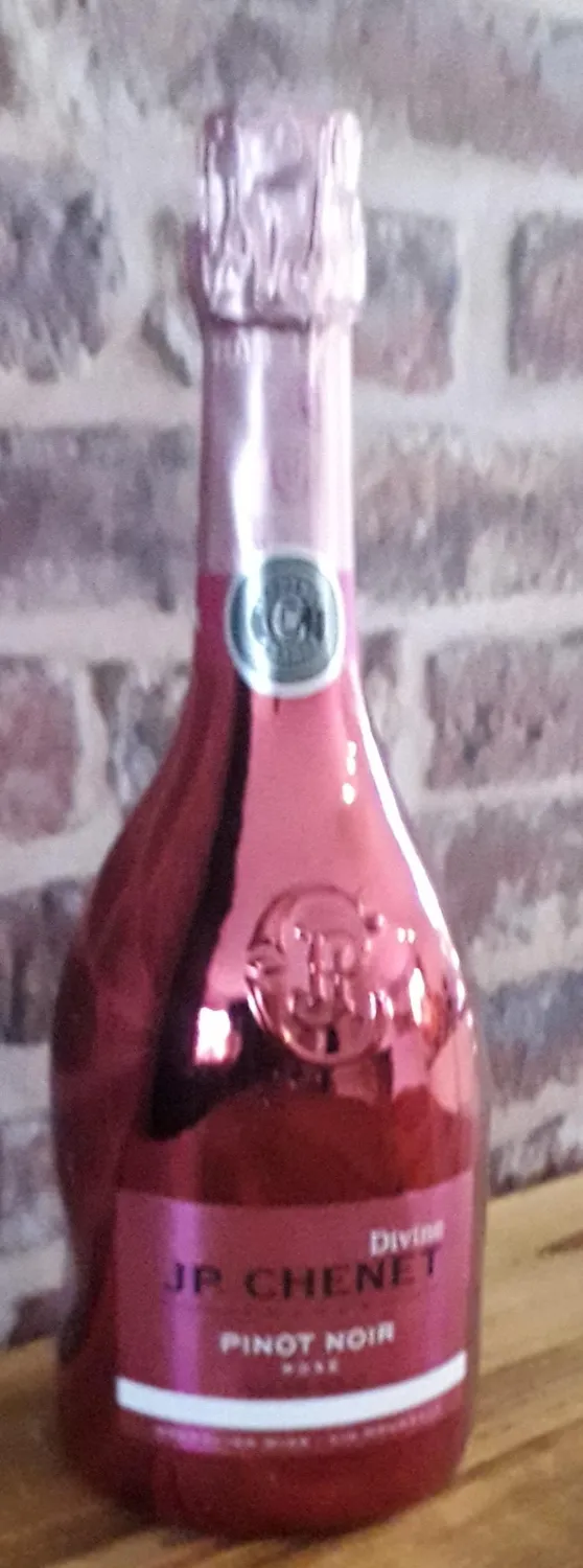 J.P. Chenet Divine Pink Pinot Noir Rosé-Sekt 0,75L halbtrocken