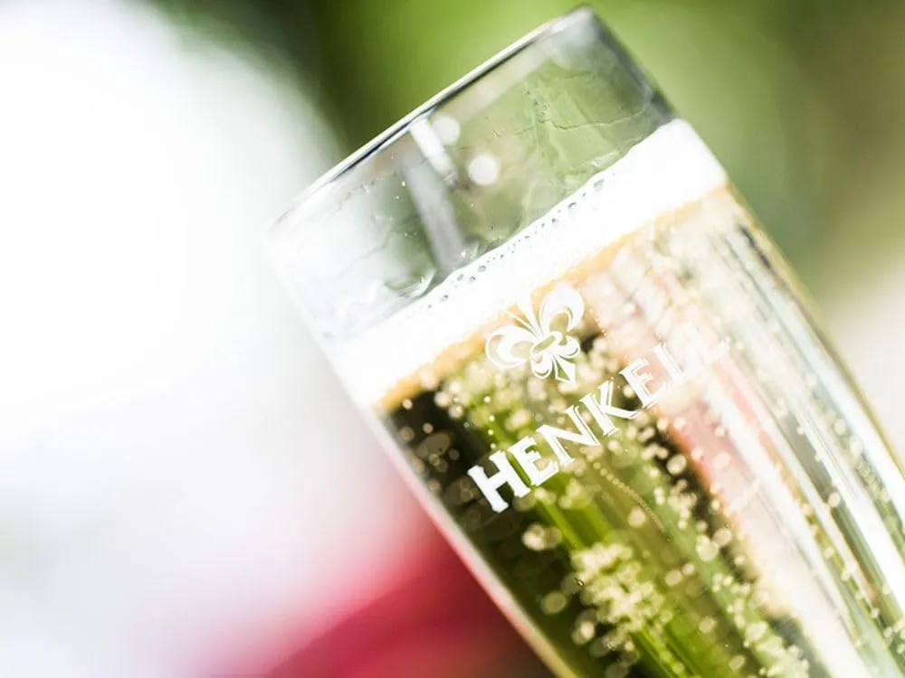 Henkell Halbtrocken Sekt 6 x 0,75 l Chardonnay-Cuvée mild