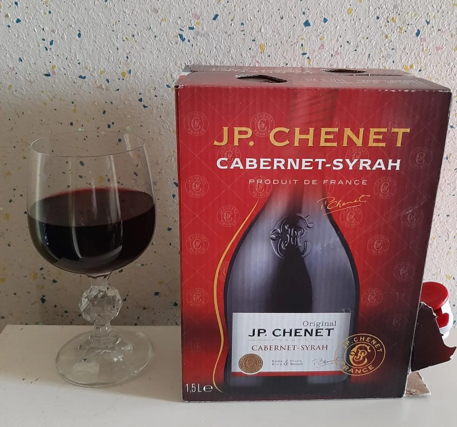J.P. Chenet Original Cabernet Syrah Rotwein 1,5 l kräftig