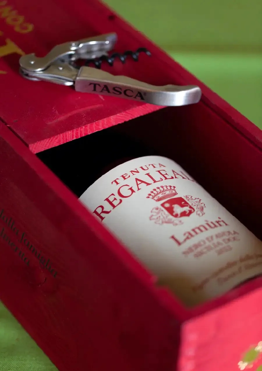Tasca d'Almerita Lamuri Nero d'Avola Magnum 2022 Holzkiste