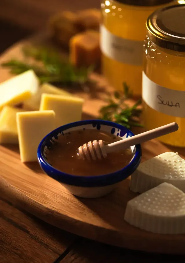 Tasca Regaleali Honey Experience Erlebnis Honig Wein Erwachsener